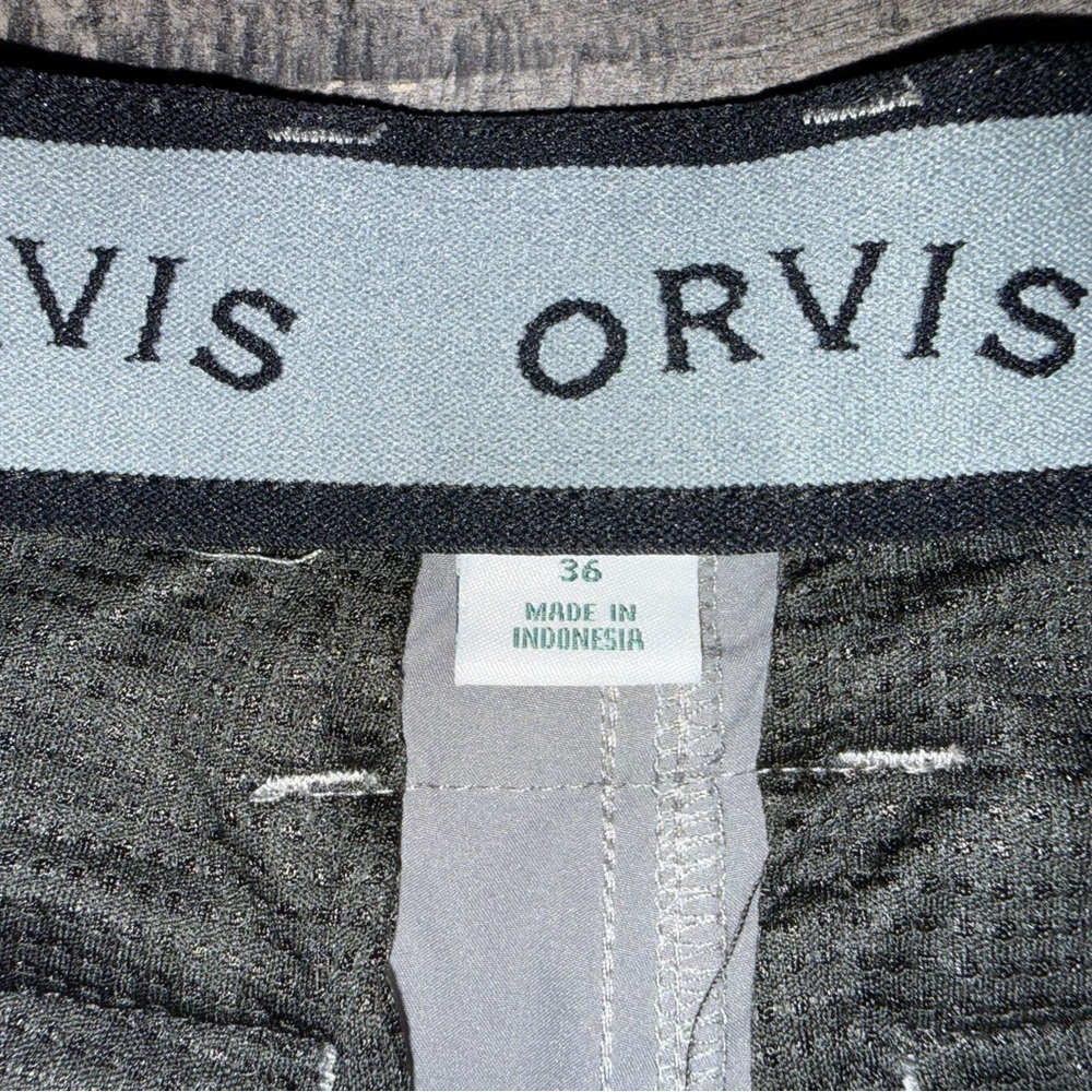Orvis Men’s 9” Tech 4-way stretch Shorts - Gray - Picture 2 of 13